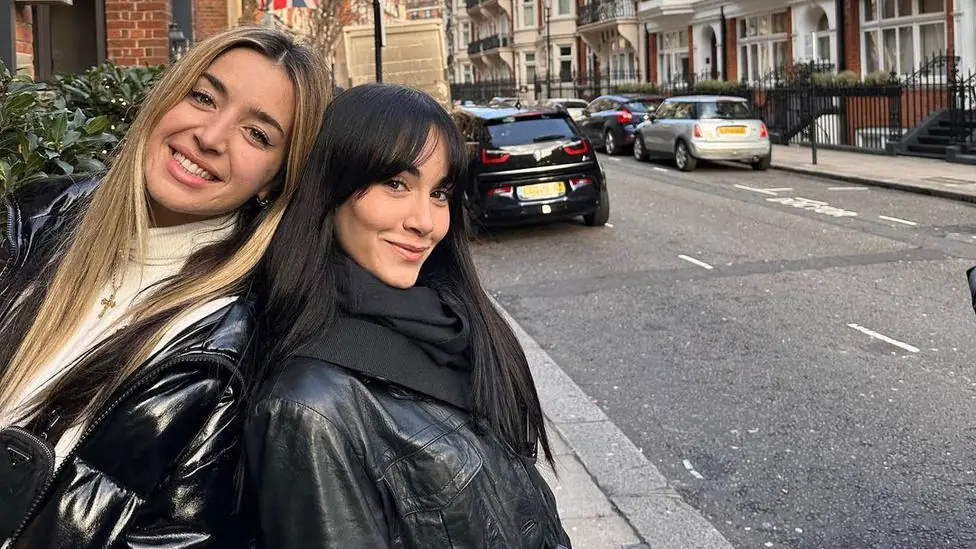 Aitana y Lola Índigo